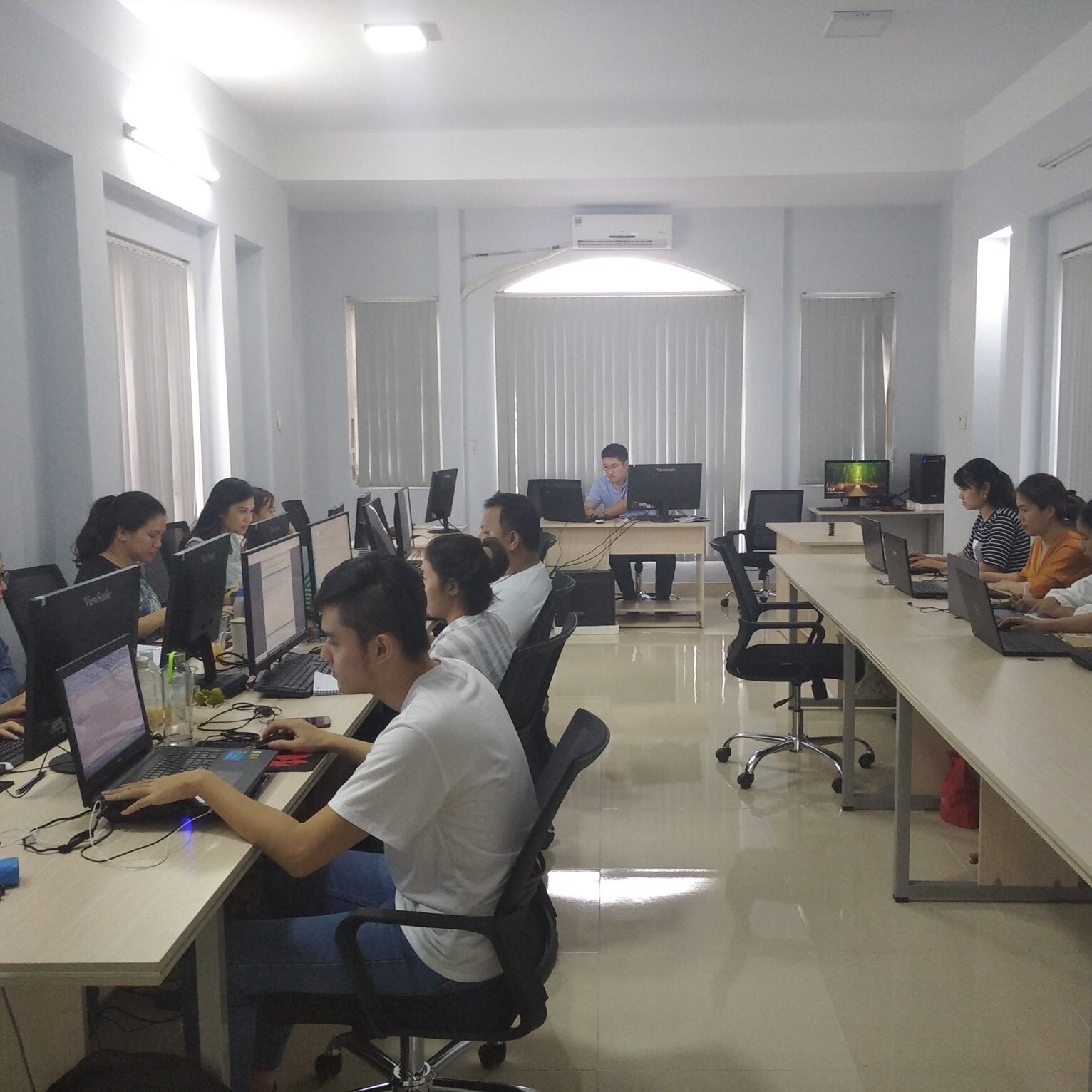 CÔNG NGHỆ THÔNG TIN LAM HẢI 2