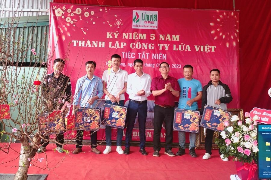 Công Nghiệp Lửa Việt 1