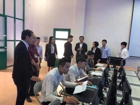 NHÂN LỰC QUỐC TẾ GOLD STAR 1