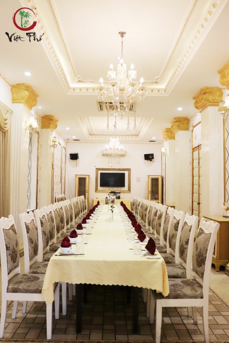 Nhà Hàng Việt Phố 6