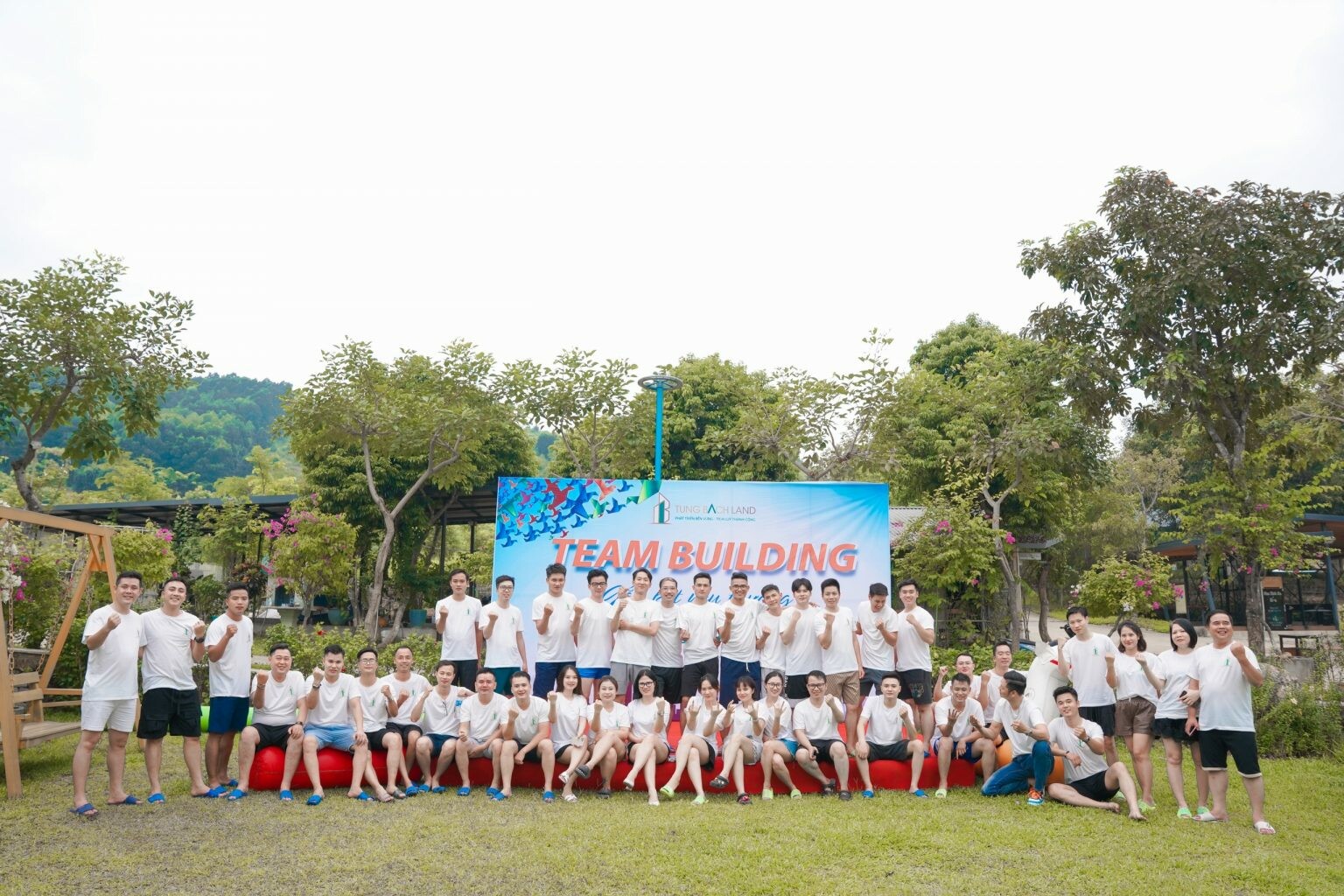 Bất Động Sản Tùng Bách 11