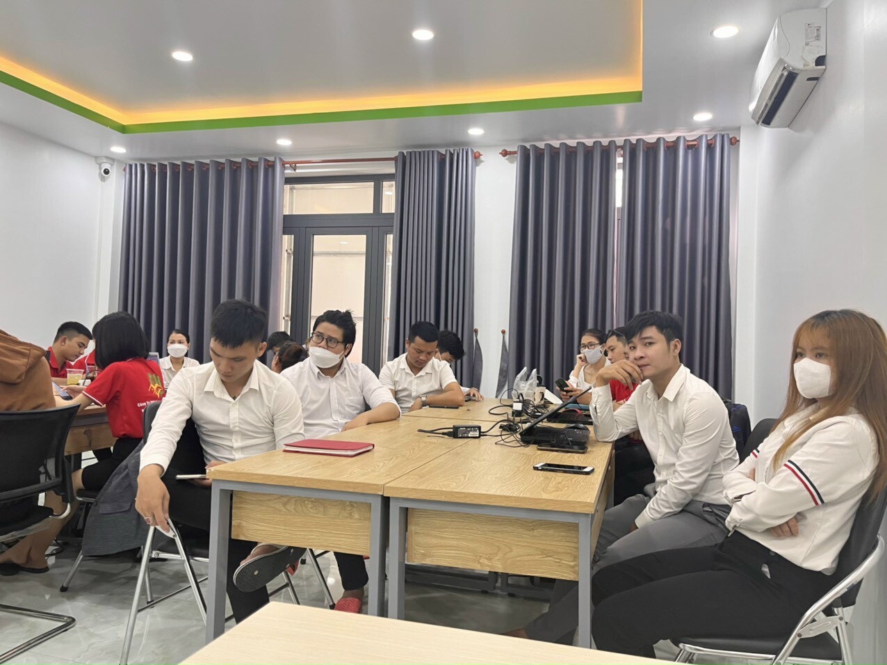 ĐỊA ỐC VẠN PHÚC 15