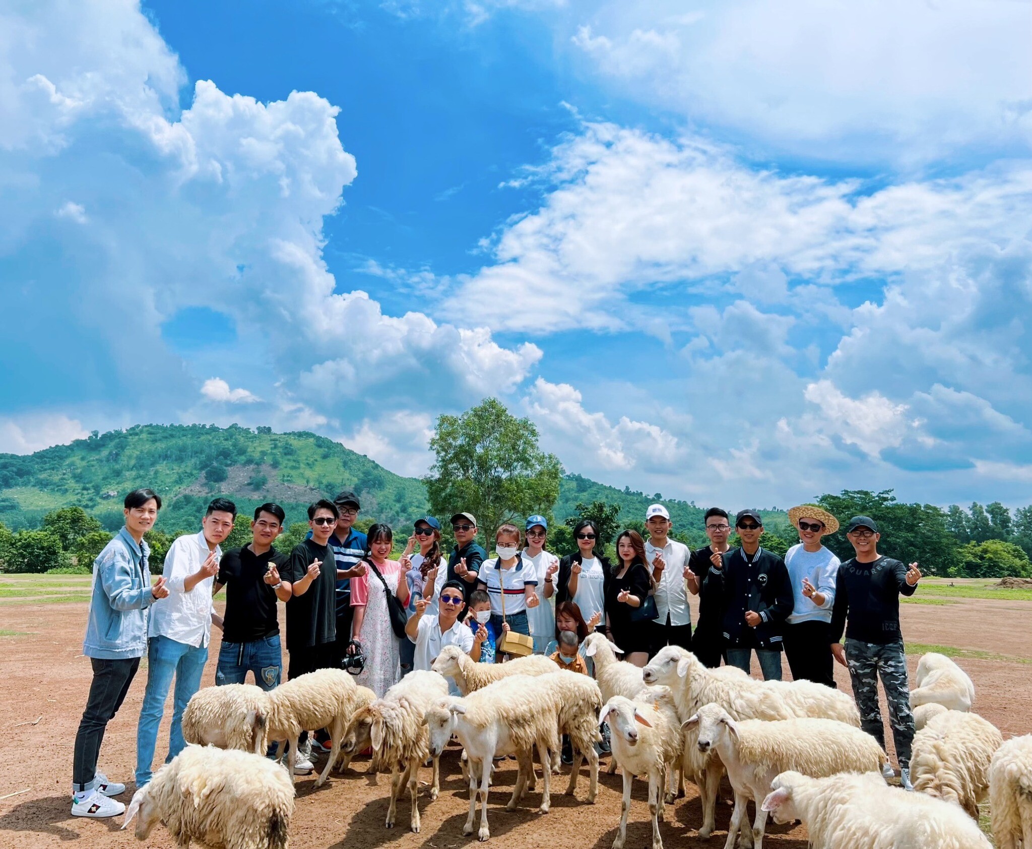 ĐỊA ỐC VẠN PHÚC 1