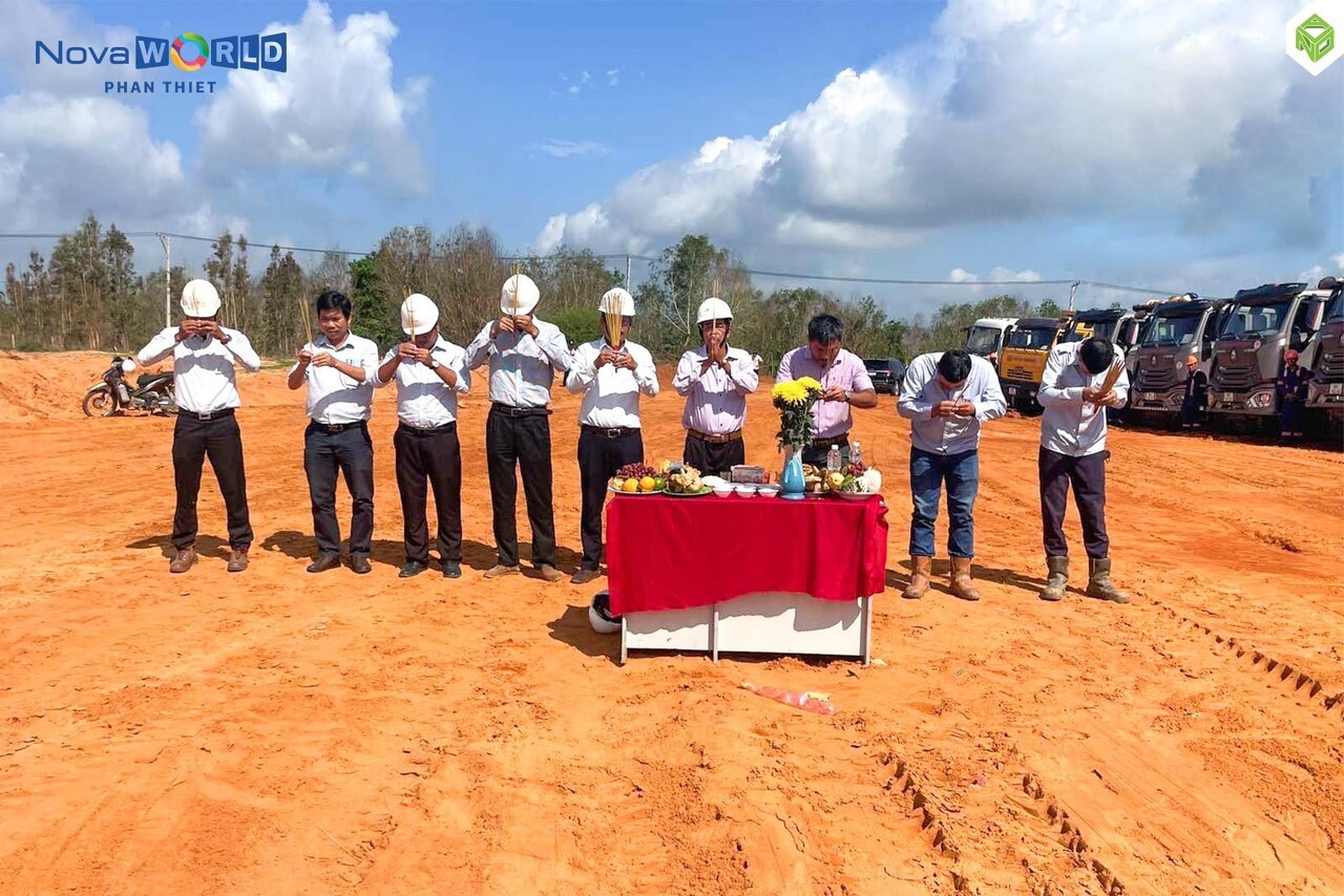 Công Ty Cổ Phần Đầu Tư Và Quản Lý Bất Động Sản Dinh Thống Nhất 8