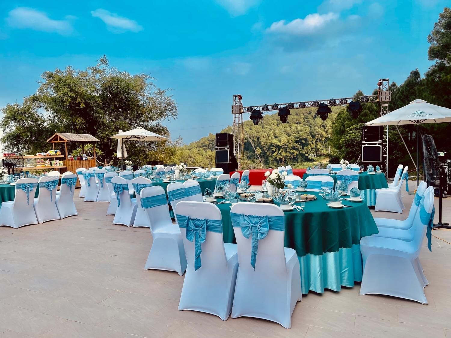 Công Ty TNHH TM Và DV HK 10