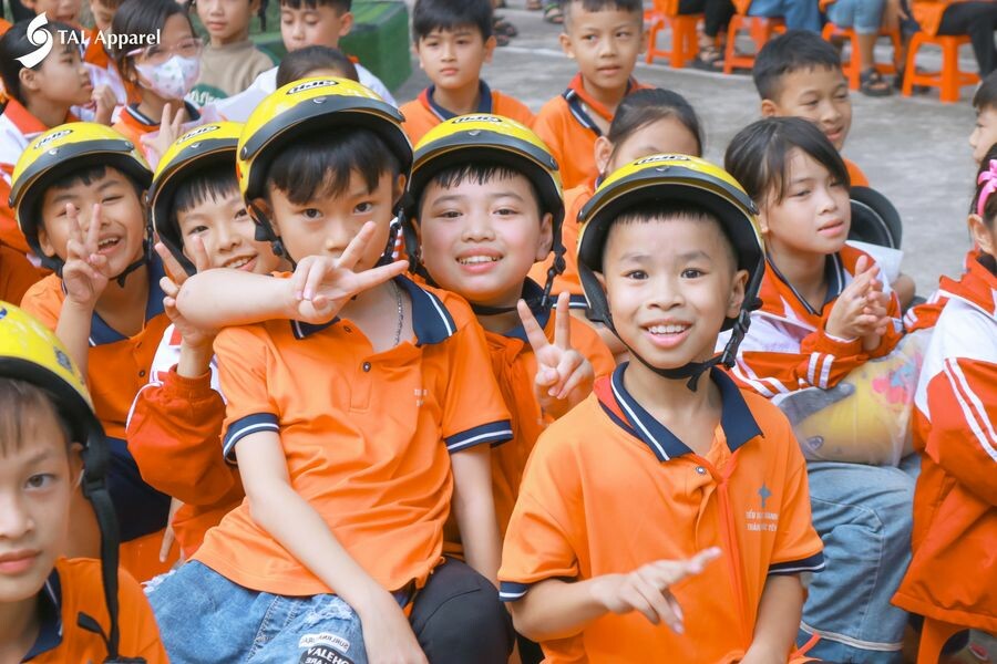 Công ty TNHH Sản xuất hàng may mặc Việt Nam 2