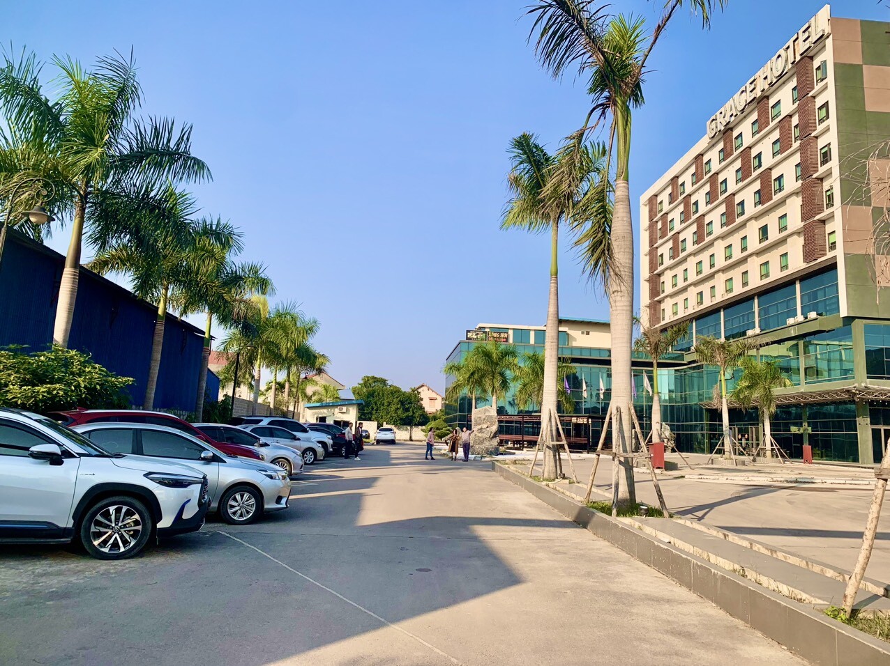 Khách sạn Grace 8