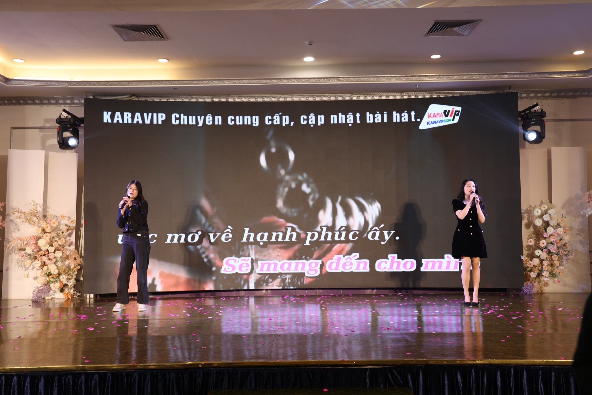 Kiểm Toán Và Tư Vấn UHY 9