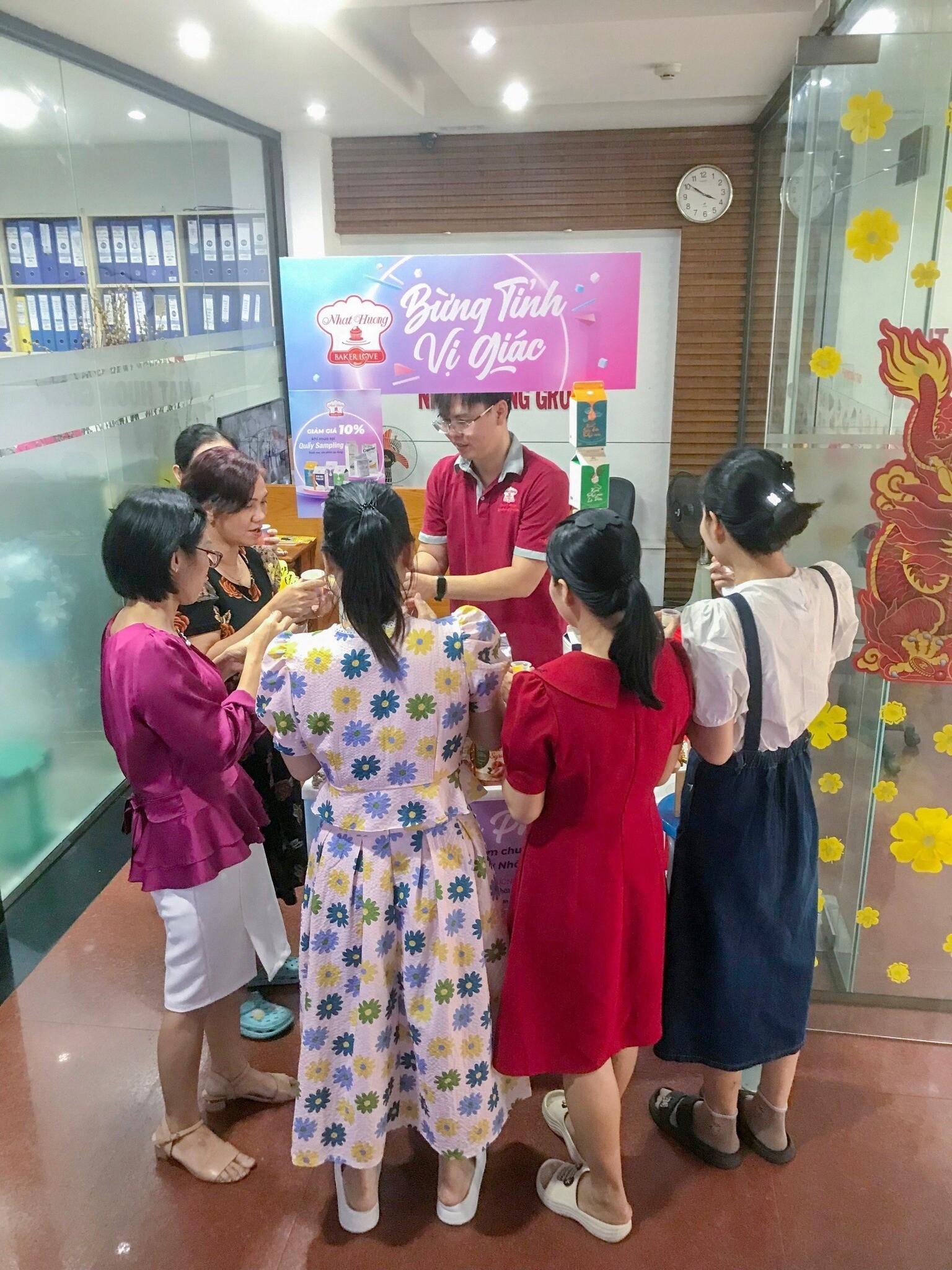 Tân Nhất Hương 8