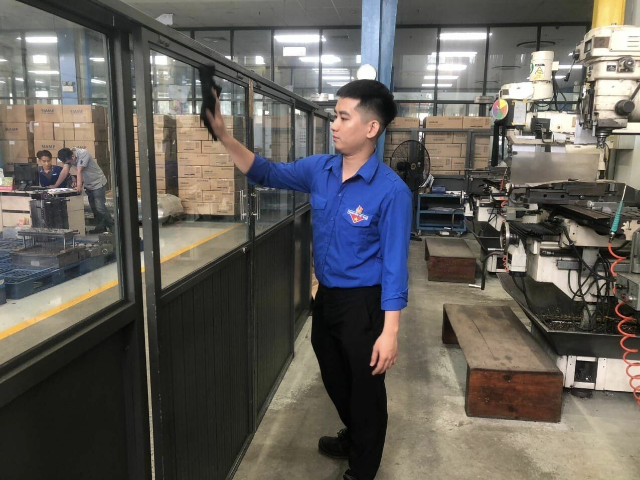 CNS Amura Precision 6