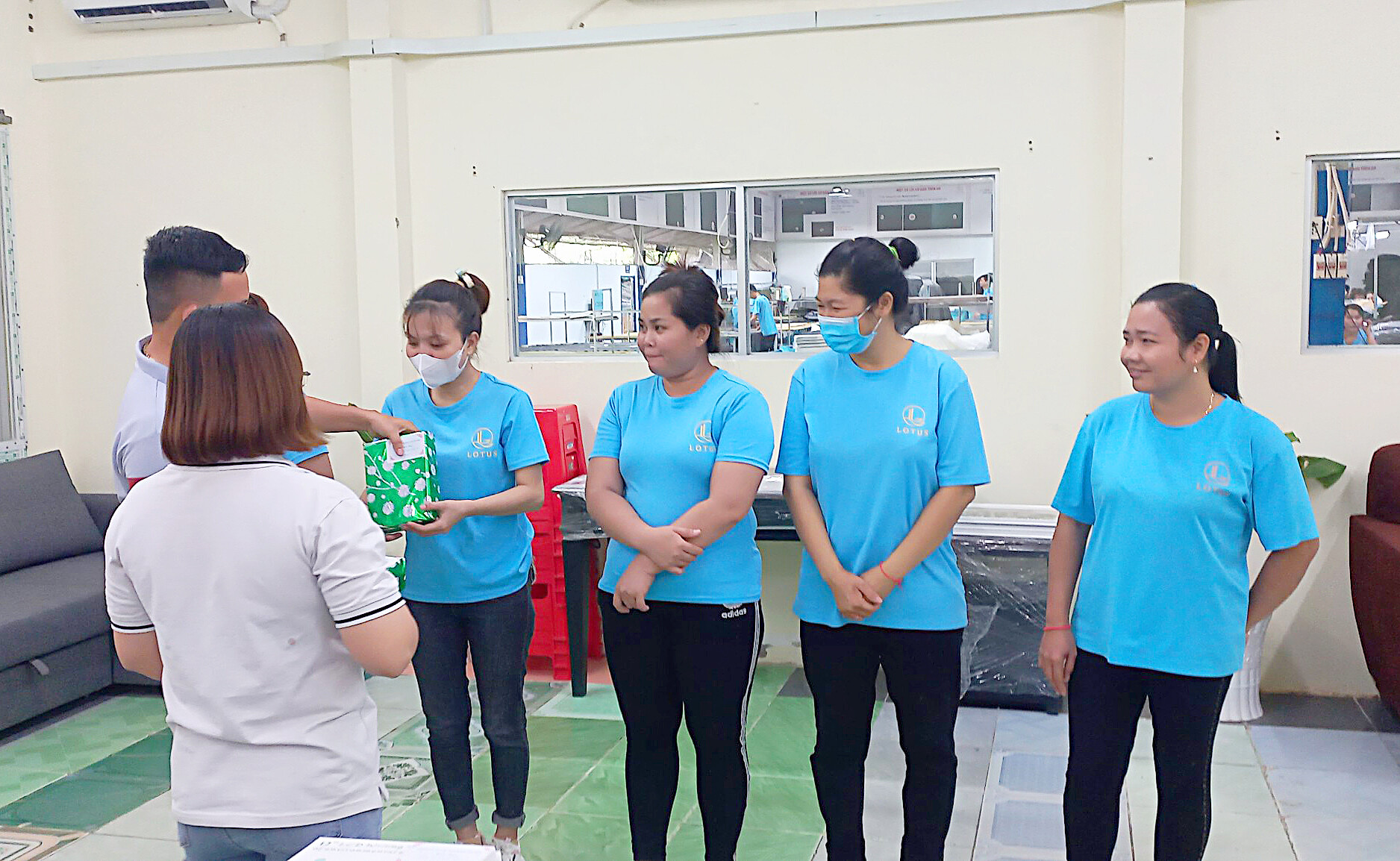 Cắt May Sofa Hoa Sen 1