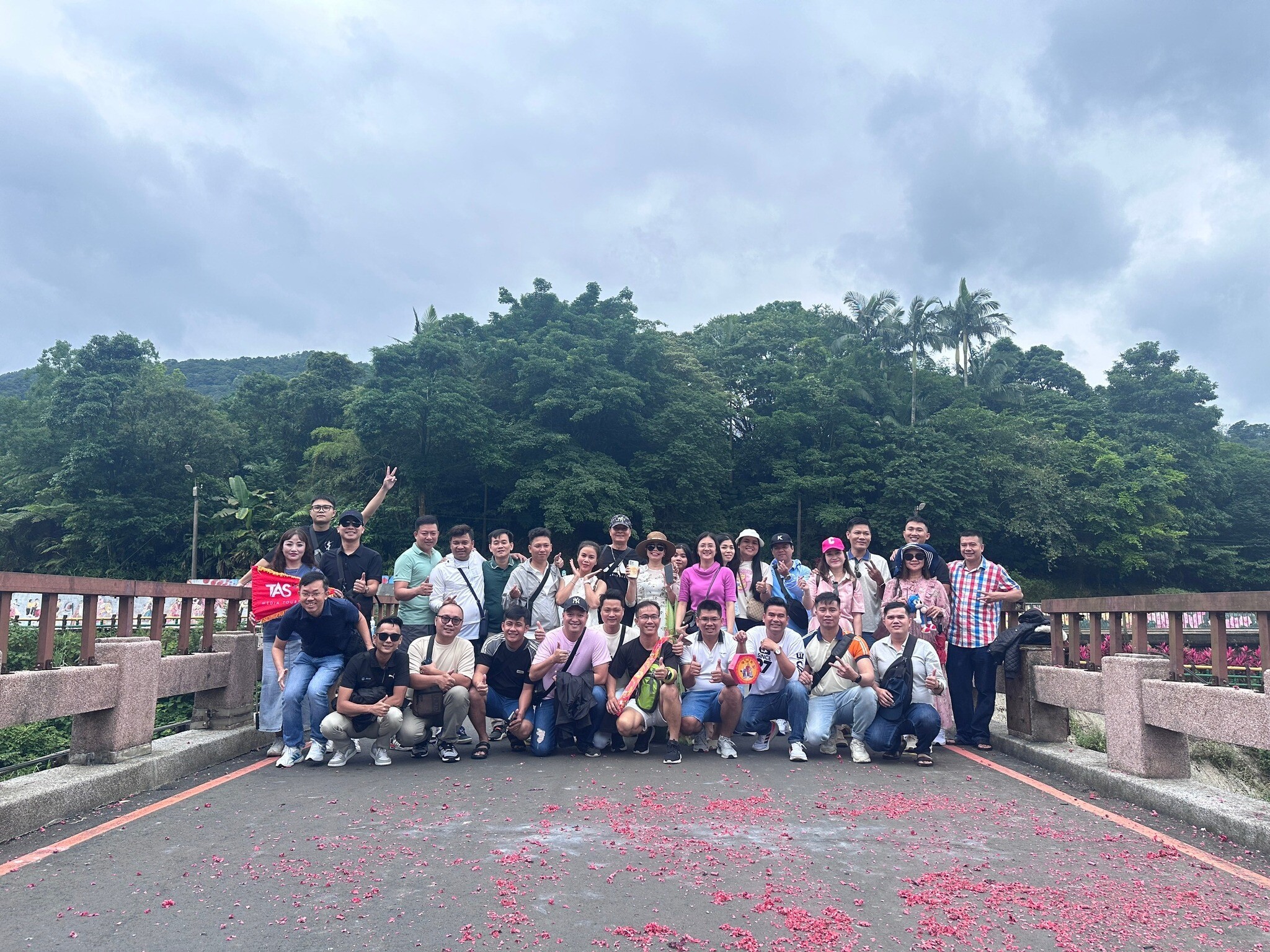 Du lịch truyền thông tia ánh sáng - TAS MEDIA TOURS 4