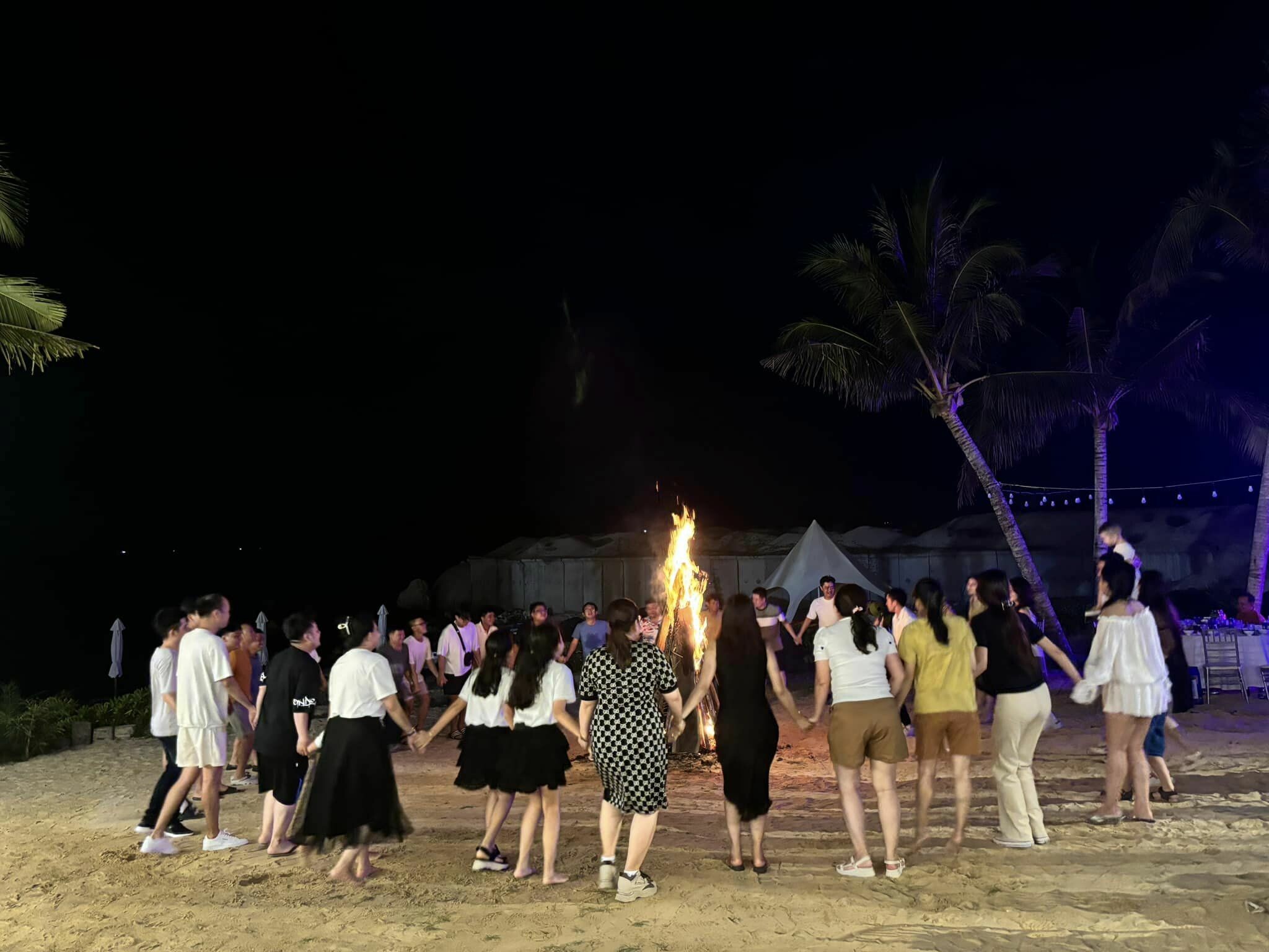 Công Nghệ Chân Trời 2