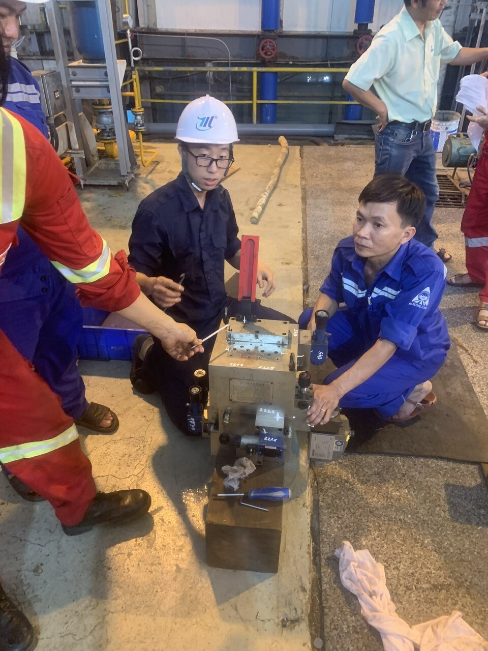 Cơ Điện Tử Minh Khang 10