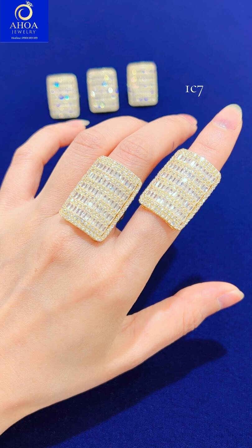 Vàng Bạc Đá Quý Hoà Hiếu 7