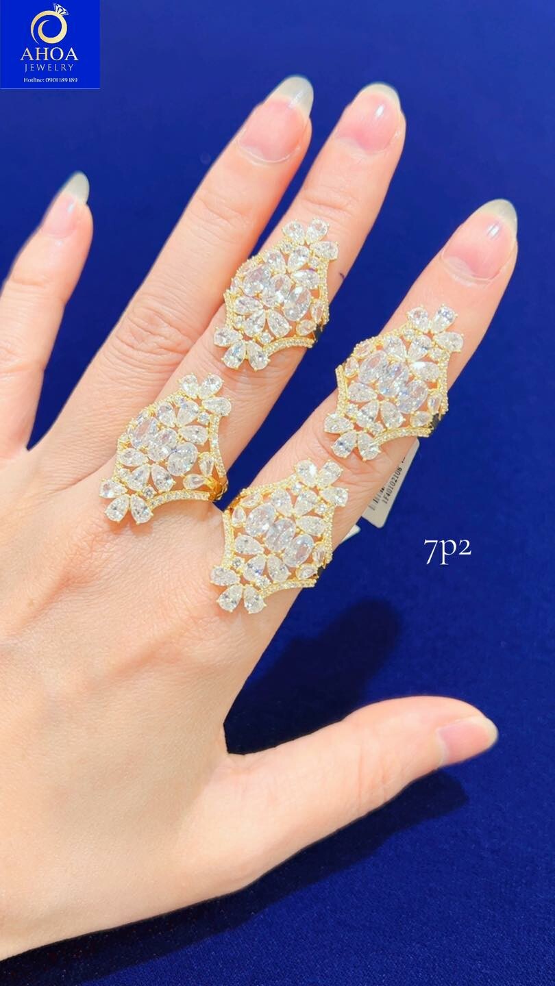 Vàng Bạc Đá Quý Hoà Hiếu 9