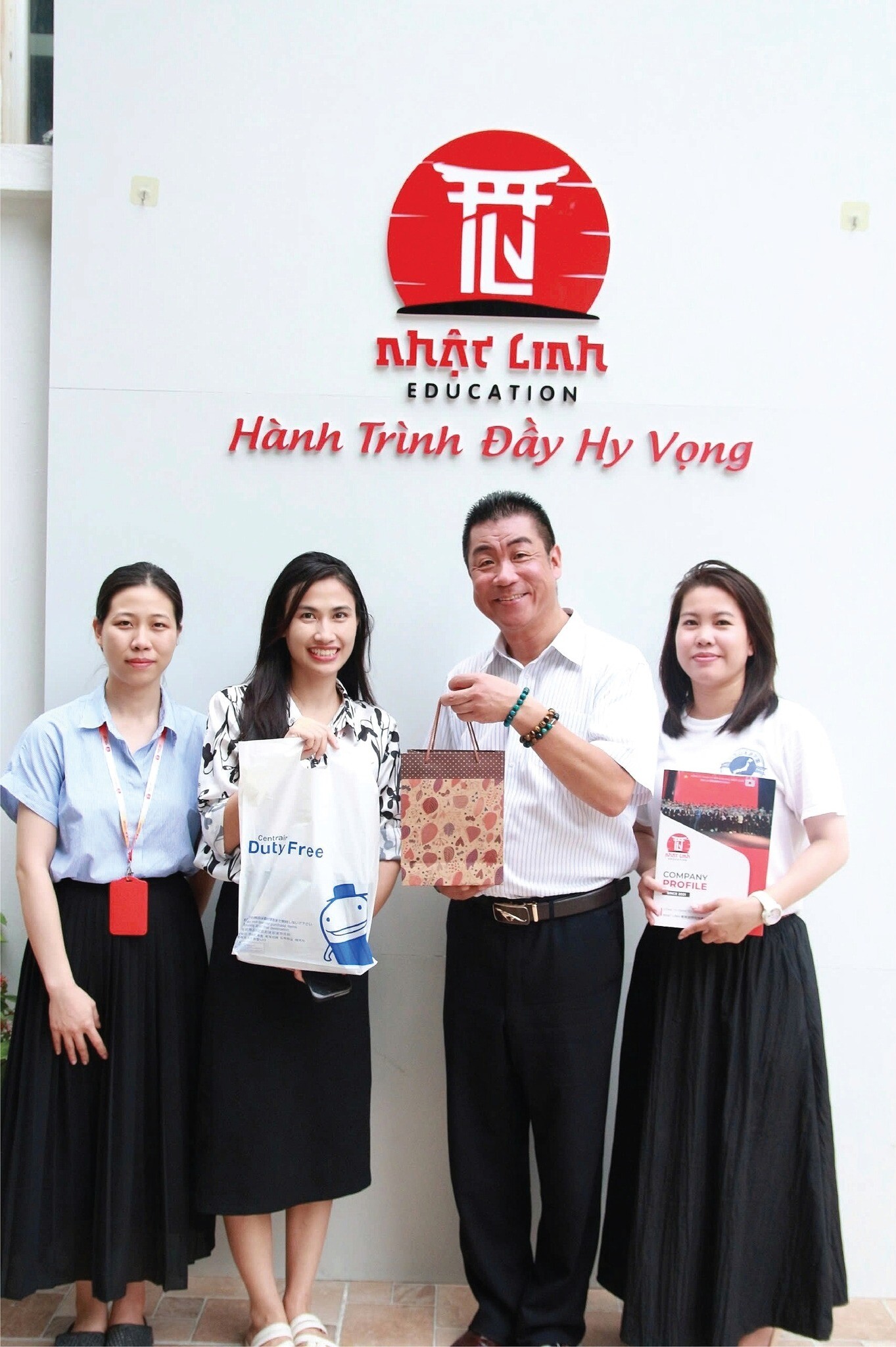 Tư Vấn Giáo Dục Nhật Linh 7