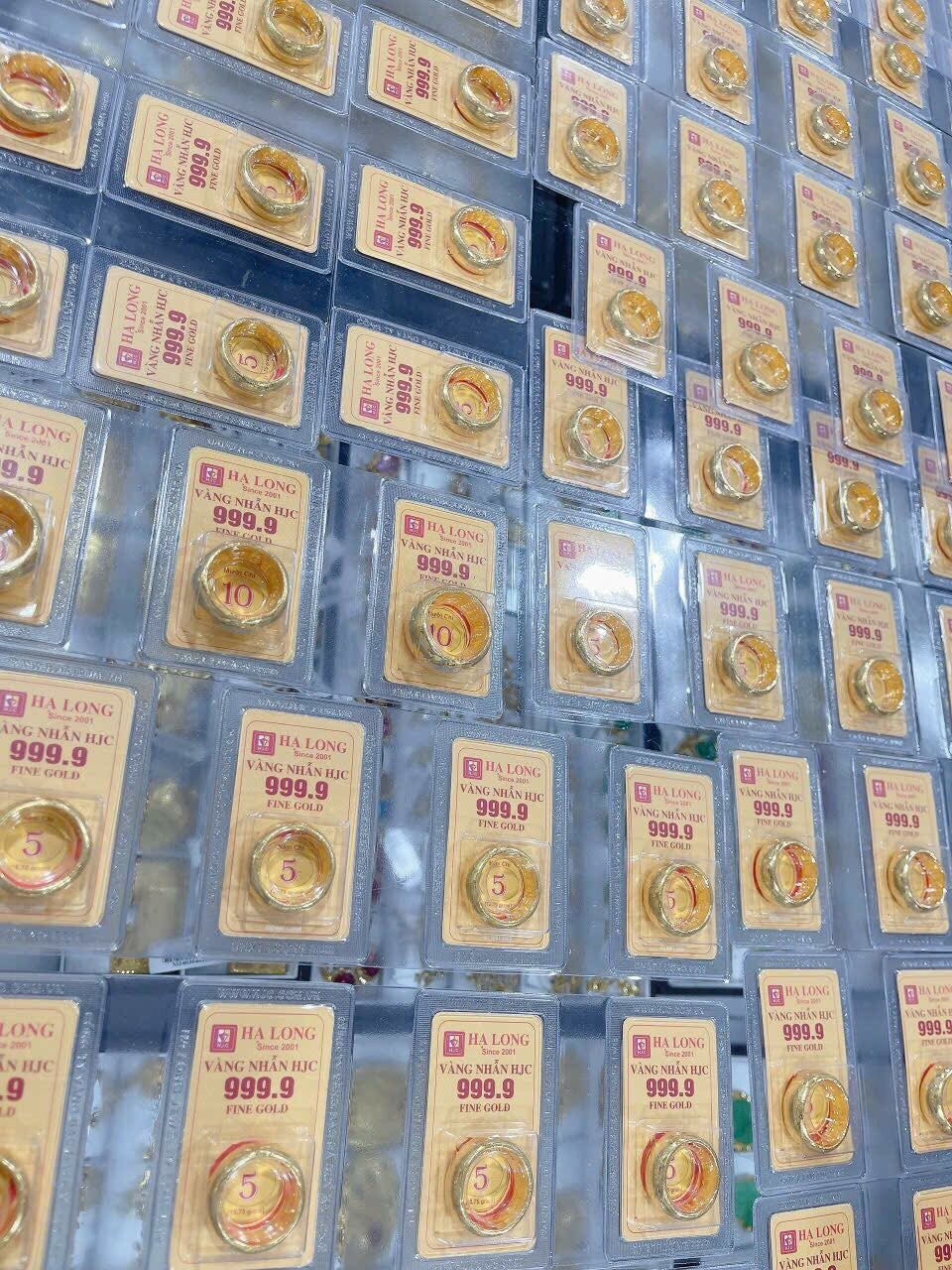 Vàng bạc đá quý Hạ Long - HJC 11