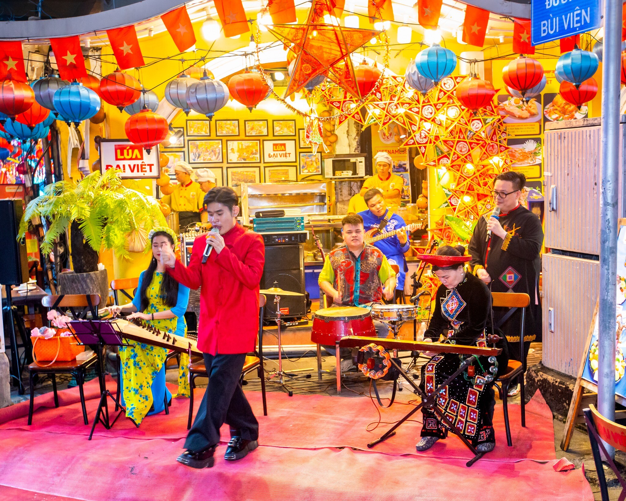 NHÀ HÀNG KHÁCH SẠN ĐẠI VIỆT - THE RICE 10