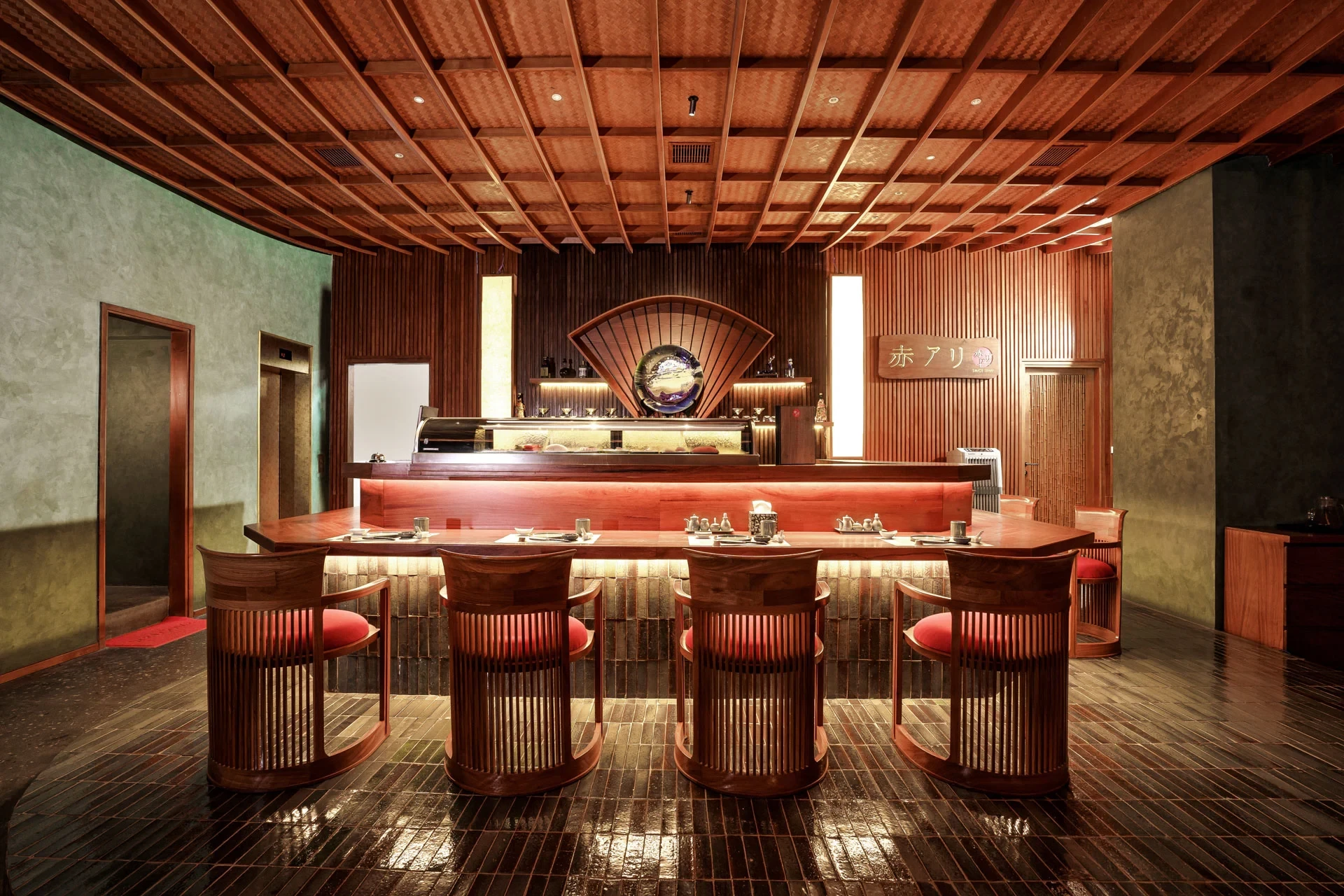 Linh Nhâm (Nhà Hàng Nhật Bản Kiến Đỏ Akaari) 10