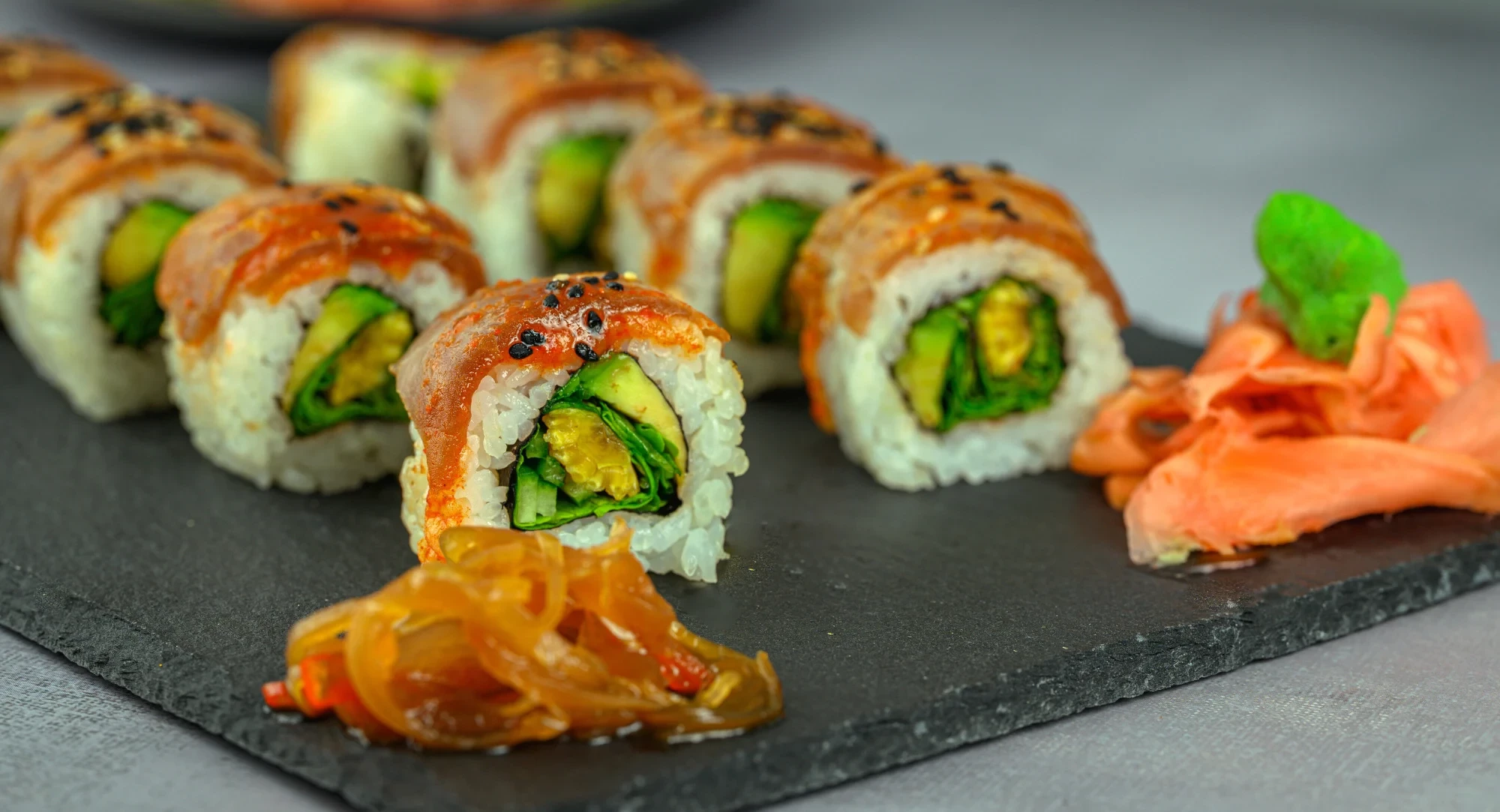 Linh Nhâm (Nhà Hàng Nhật Bản Kiến Đỏ Akaari) 2