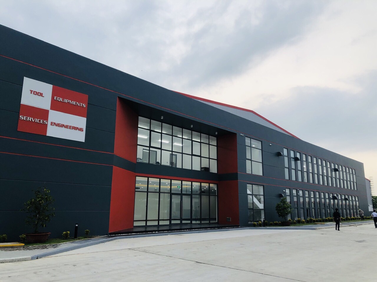 Saturn Engineering 3