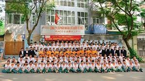 Nhân Lực Quốc Tế Việt 9