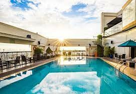 Renaissance Riverside 10