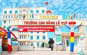 Trường Cao Đẳng Lê Quý Đôn 10