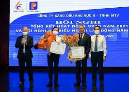 Xăng Dầu Khu Vực II 10