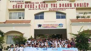 Cao đẳng Bán công Công nghệ và Quản trị doanh nghiệp 4