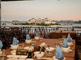 Nhà hàng Ngọc Phương Nam 9