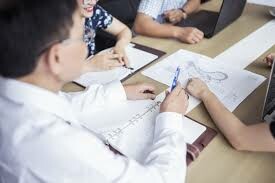 CƠ ĐIỆN - ĐIỆN TỬ VÀ THƯƠNG MẠI QUỐC TẾ 8