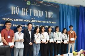 Bất Động Sản Emaar Land 8