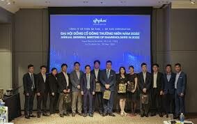 Đông Phương Plus 7