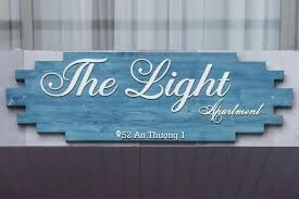THE LIGHT APARTMENT 6