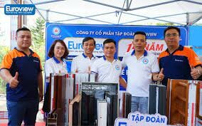 Tập Đoàn Euroview 8