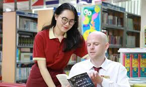 Quốc Tế Á Châu 4