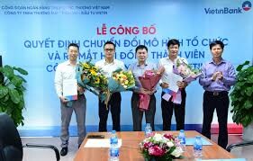Thương mại , dịch vụ, đầu tư Vietin 8
