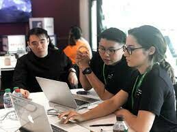 Shuttlerock Vietnam 4