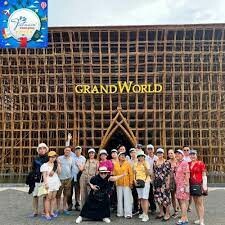 VIETNAM TRAVEL GROUP 3