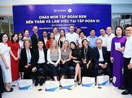 Công ty Cổ phần Tập đoàn giáo dục và đầu tư EI 7