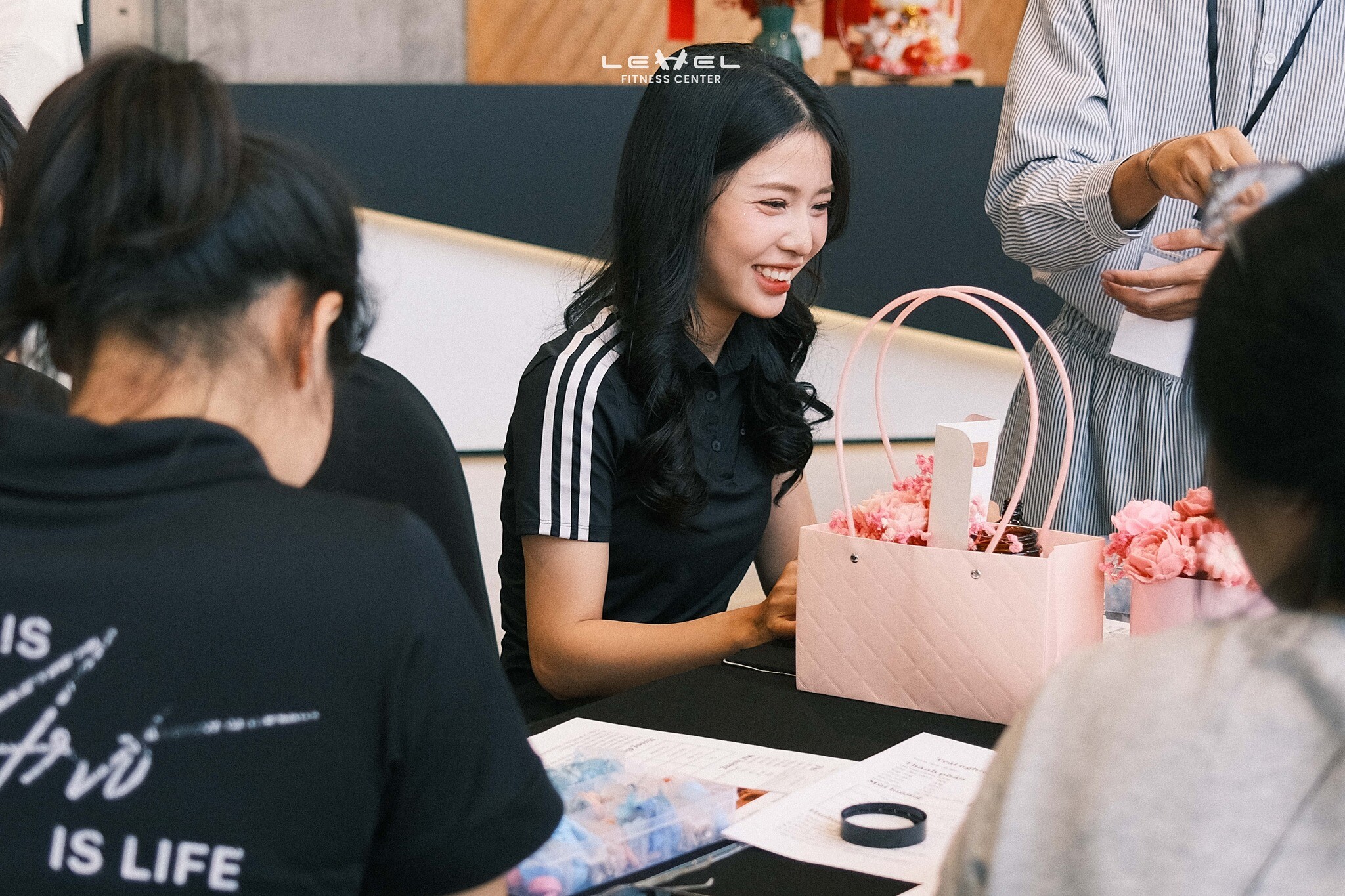 Level Fitness & Yoga 4