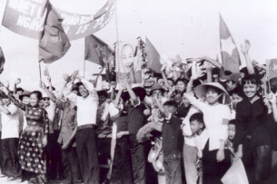 Soạn bài Khái quát văn học Việt Nam từ đầu cách mạng Tháng 8 năm 1945 đến thế kỉ XX (2025)