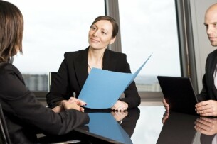 Bạn là lãnh đạo hay quản lý? 3 khác biệt đặc thù giữa lãnh đạo và quản lý