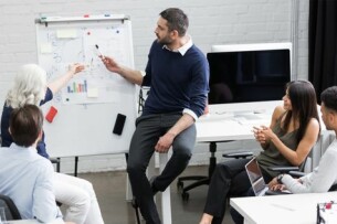 TOP 10 trung tâm Tiếng anh giao tiếp uy tín tại Quận Hà Đông (2025)