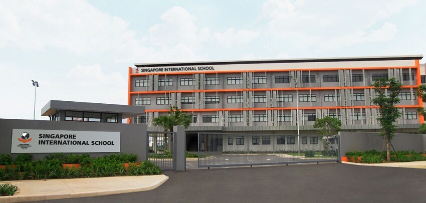 Review Trường quốc tế Singapore (SIS): Chăm sóc tương lai - Nurturing the Future (2025)