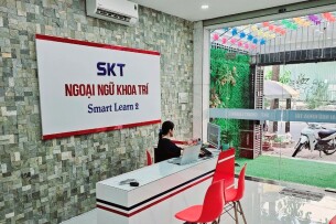 Review Ngoại ngữ Khoa Trí: Phương pháp hiện đại, tiến bộ nhanh chóng (2025)