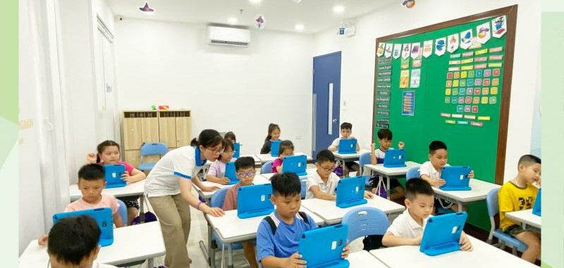 Review Trung tâm Anh ngữ Poly: Nơi Học Anh Văn Hiệu Quả (2025)