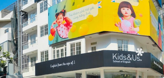 Review Trung tâm Kids&Us: Uy tín, chất lượng và hiệu quả (2025)